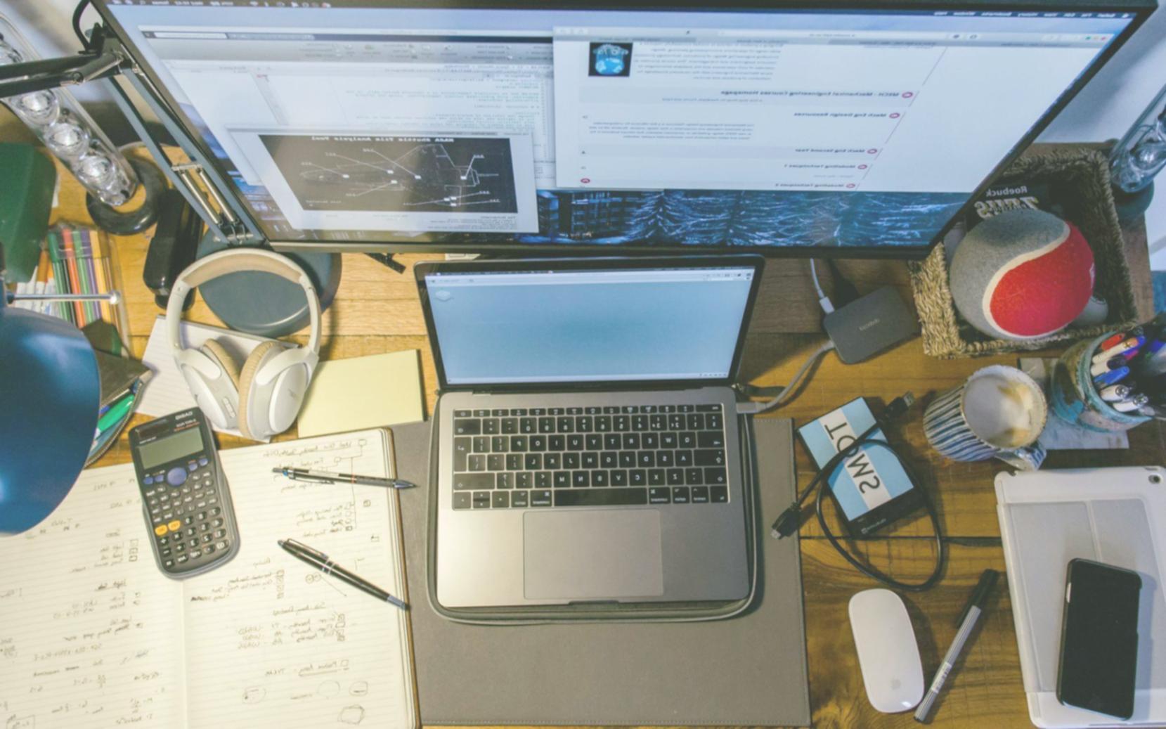 Kamera-Setup für Nachtaufnahmen mit Stativ